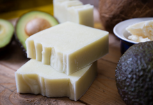 Load image into Gallery viewer, Avocado &amp; Shea Butter Unscented Soap &amp; Shampoo Bar - Bean and Boy 110g
